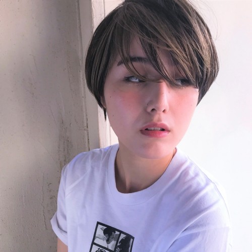 外国人風グレージュショート