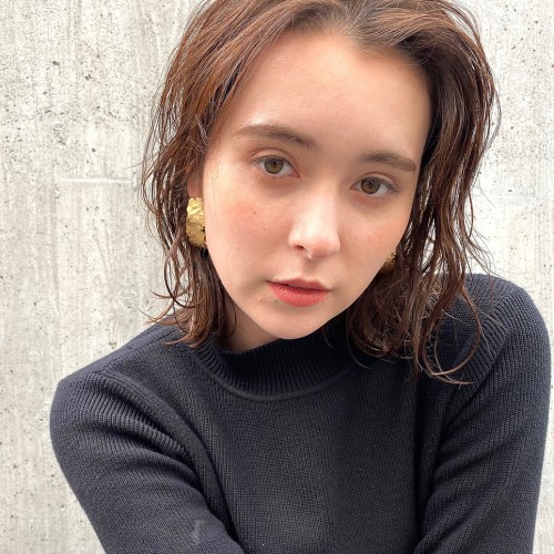 『くせ毛風無造作ミディ×ニュアンスカール』